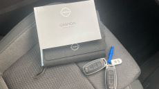 Nissan Qashqai 1.3 DiG-T MH N-Connecta 5dr Petrol Hatchback